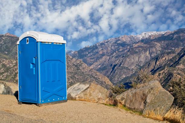 Porta potty delivery and setup in Newport, VT