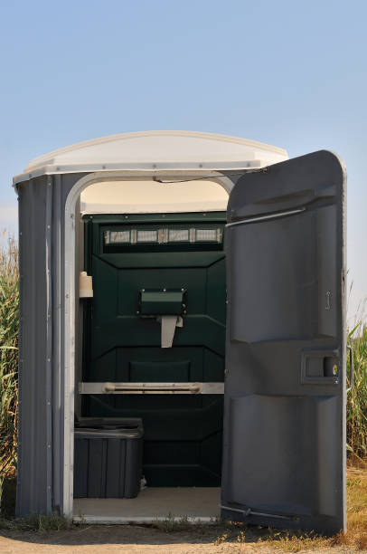 Portable bathroom rental in Newport, VT